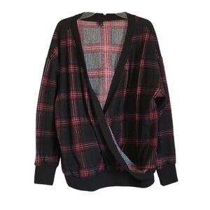 Torrid Womens Plaid Long Sleeve Top Sz 1X Black Red Plaid V Neck Wrap Style Fall
